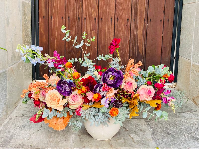 Vivid arrangement at the door
