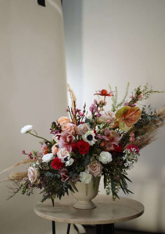 Coral urn, vertical