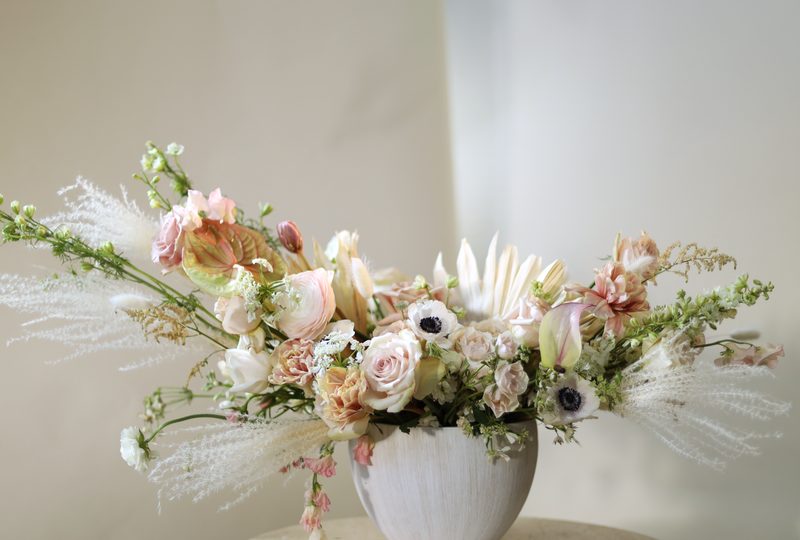 Blush bowl with pampas